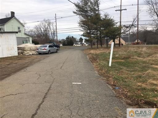 513 New Jersey 33, Millstone, NJ 08535